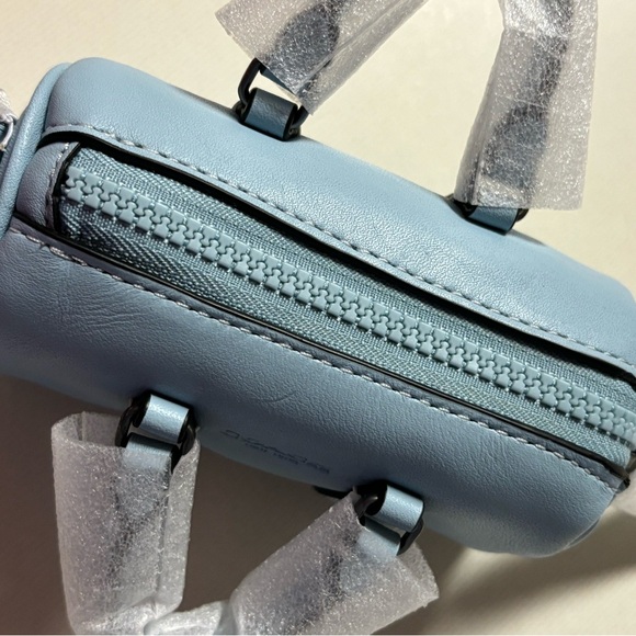 Coach Micro Venturer Key Fob - NWT - Picture 5 of 14